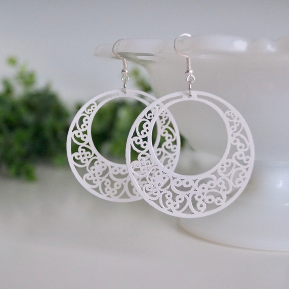 NEW Laser Cut Wooden Earrings - Picture 5 of 7